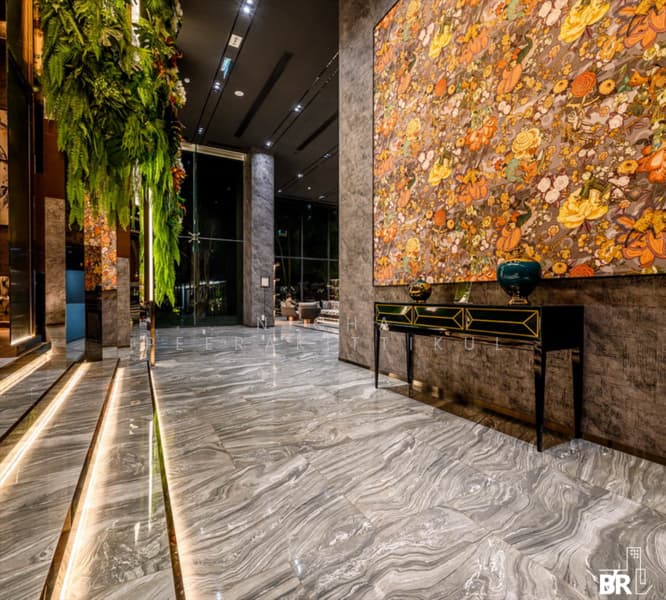 Life Asoke Hype · gallery 4