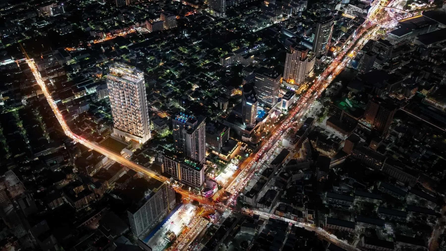 Niche Pride Ekkamai · Bangkok